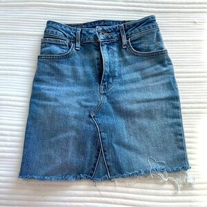 Levis High Waisted Women’s Denim Mini Skirt